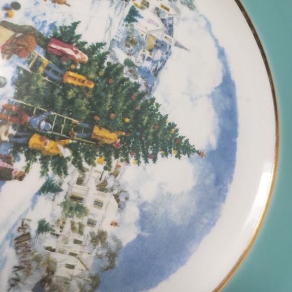 Avon 1978 22K Gold Trimming The Tree Christmas Holiday Plate Vtg Enoch Wedgwood - Picture 7 of 8